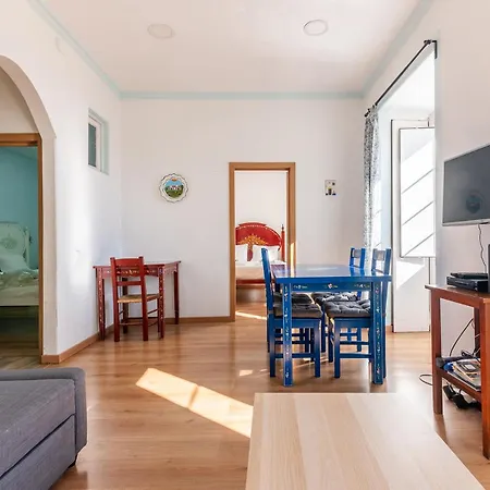 Alfama 2nd Floor Amazing River View * Lissabon