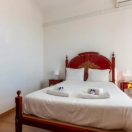 Alfama 2nd Floor Amazing River View *